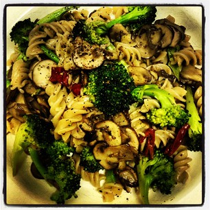 Pasta with Garlic mushrooms and Italian Broccoli